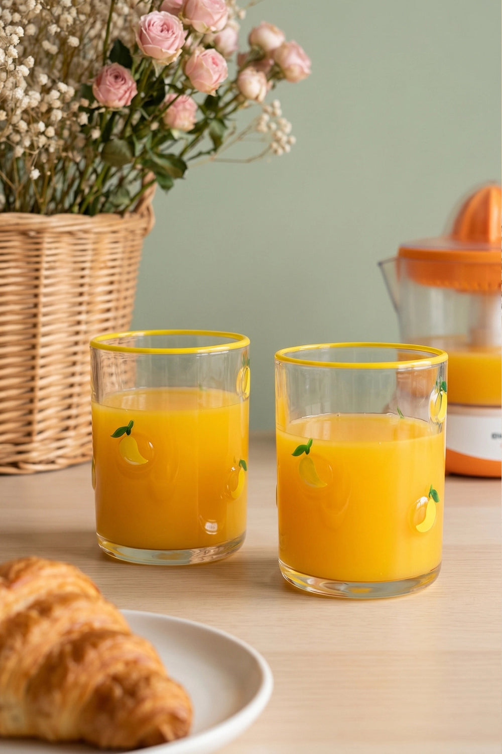 Linda Lemon Pattern 2-Piece Glass Tumbler Set