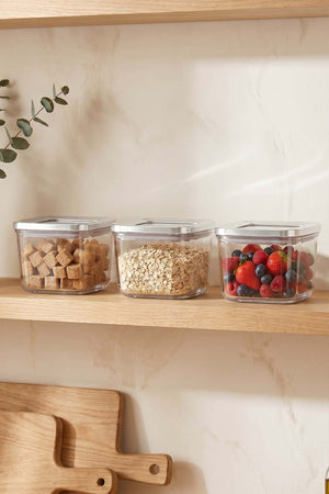 Silver Vacuum Airtight 3-Piece Food Storage Container Set – 500 Ml