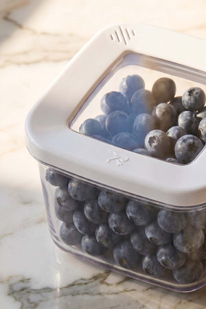 White Vacuum Airtight 3-Piece Food Storage Container Set – 500 Ml