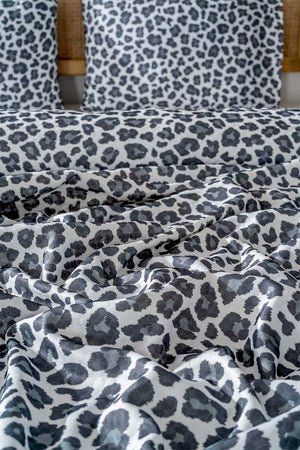 Leopard Black Double Size Printed Bedspread 200 x 220 cm