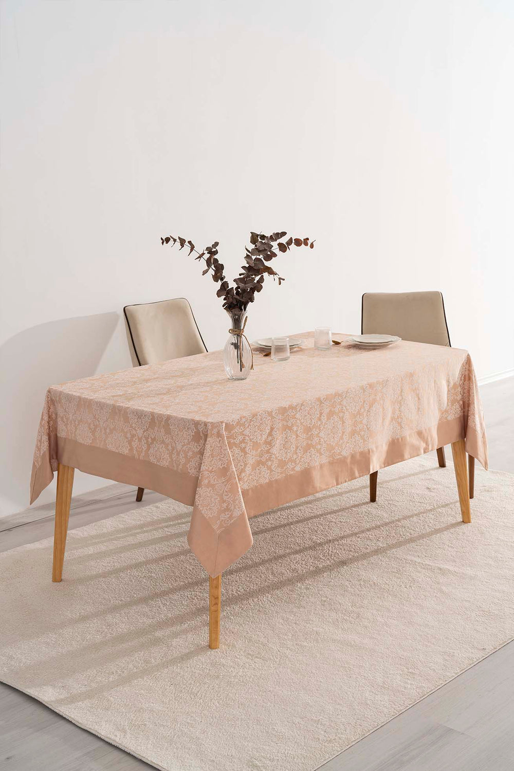 Damascus Cappuccino Tablecloth 160x220 cm