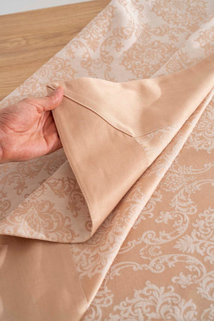 Damascus Cappuccino Tablecloth 160x220 cm