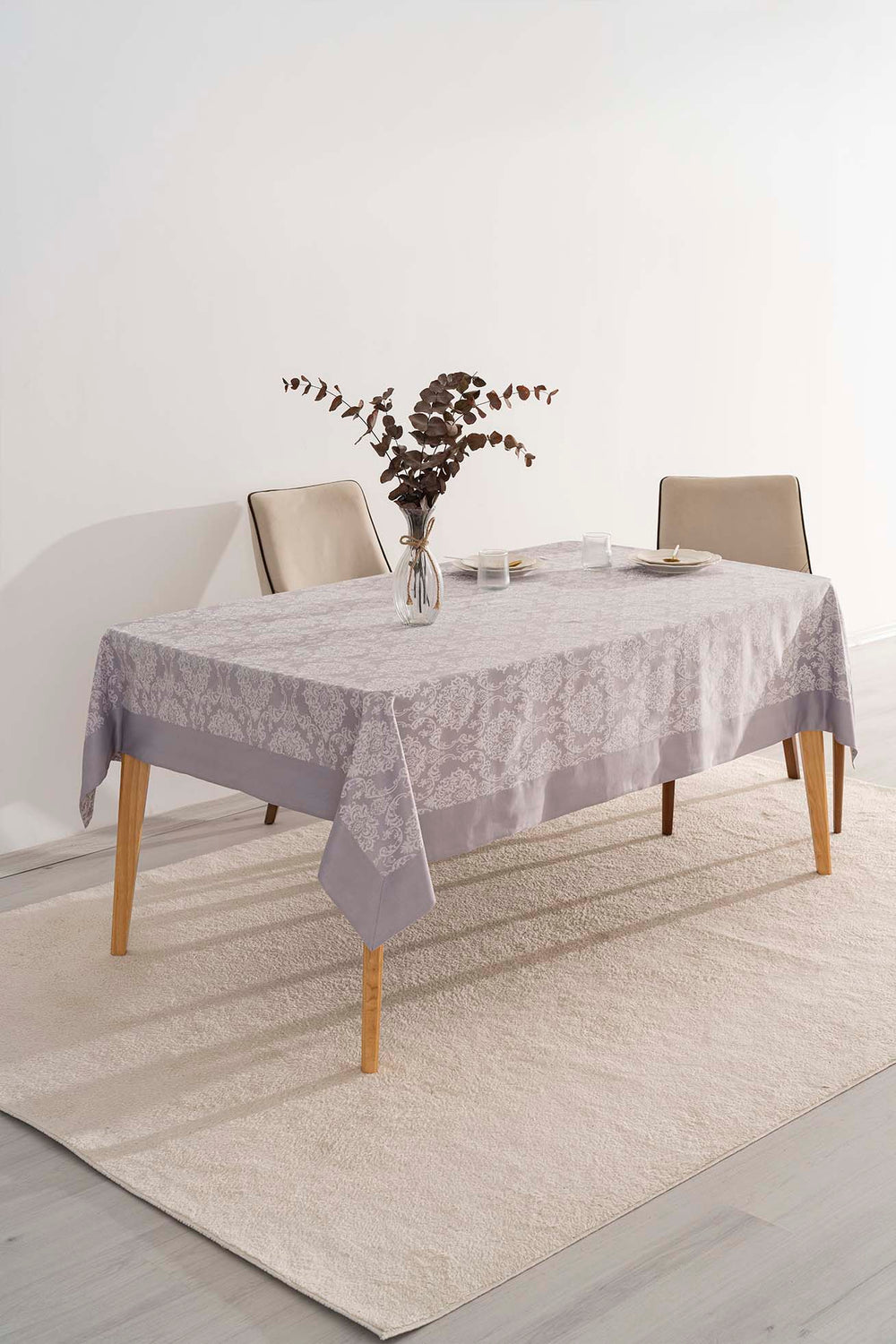 Damascus Grey Tablecloth 160x220 cm