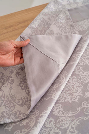 Damascus Grey Tablecloth 160x220 cm