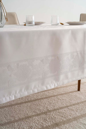 Jumbo White Jacquard Tablecloth – Liquid Repellent, Stain Resistant, 100% Polyester, 160x220 cm