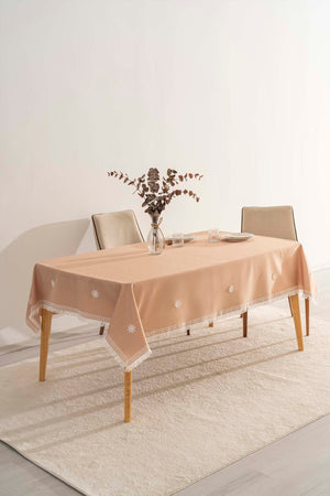 Silvio Salmon Guipure Floral Tablecloth – Elegant Lace Detail, Cotton Blend Fabric, 160x220 cm