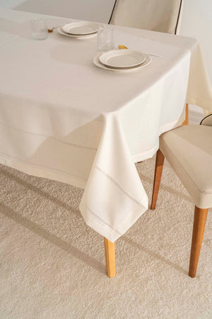 Nora Cream Mitered Corner Tablecloth – Elegant Pattern, Polyester Fabric, 150x220 cm