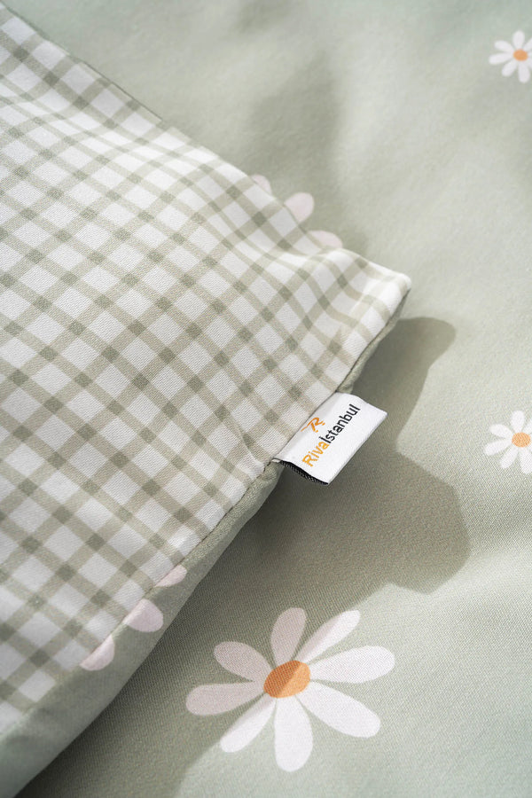 Minimal Green Daisy Outlet Double Duvet Cover Set – Cotton