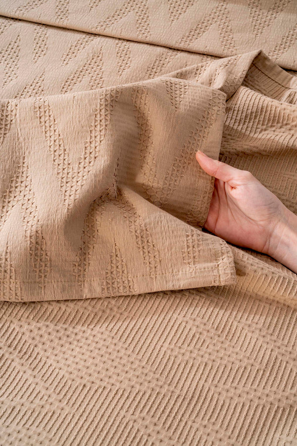 Noris Camel Nakışlı Çift Kişilik Nevresimli Pike Takımı – 7 Parça Çeyiz Seti %100 Pamuklu