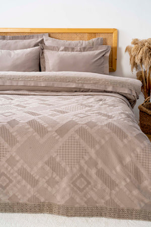 Freya Vizon Lace Double Bed Duvet Cover Set – 7 Piece Bridal Set