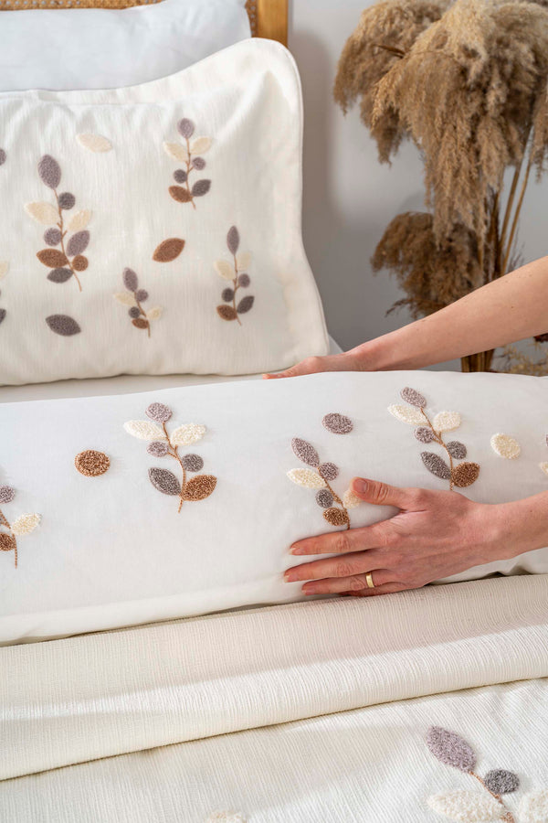 Nova Cream Punch Embroidered Double Duvet Cover and Bedspread Set - 8 Piece Bridal Set