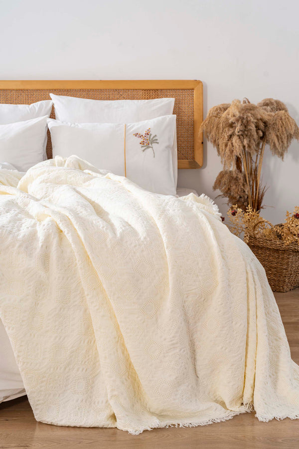 Amber Ecru Embroidered Double Duvet Cover & Bedspread Set – 7-Piece Bridal Set – 100% Cotton