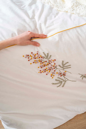 Amber Ecru Embroidered Double Duvet Cover & Bedspread Set – 7-Piece Bridal Set – 100% Cotton