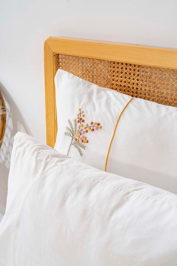 Amber Ecru Embroidered Double Duvet Cover & Bedspread Set – 7-Piece Bridal Set – 100% Cotton