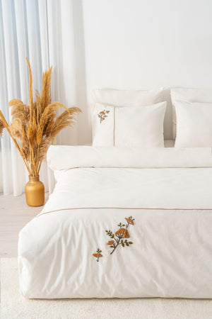 Donna Beige Donna Beige Embroidered 6-Piece Bridal Duvet Set – Polycotton Fabric, Zipper, Queen Size