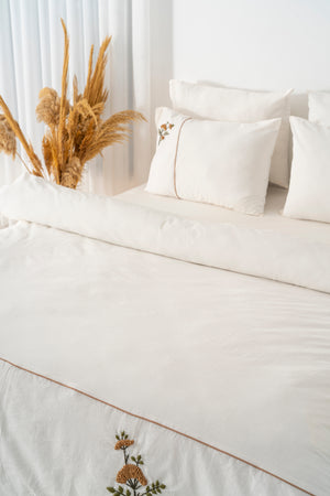 Donna Beige Donna Beige Embroidered 6-Piece Bridal Duvet Set – Polycotton Fabric, Zipper, Queen Size