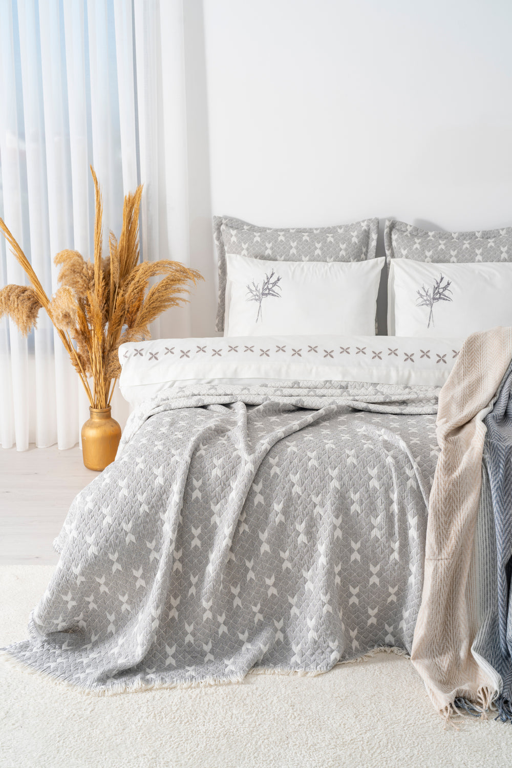 Mode Gray Embroidered 8-Piece Bridal/Quilt Set – Polycotton Duvet Cover, Bedspread & Sheet Set, Queen/King Size