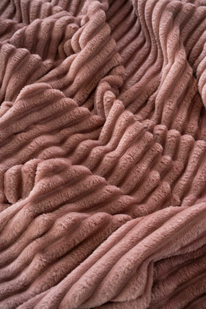 Rose Gloria Wellsoft Single Blanket