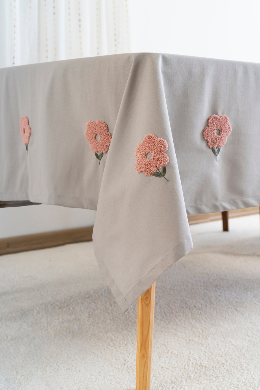 Florita Grey Embroidered Stain-Resistant Tablecloth(160x220 cm)