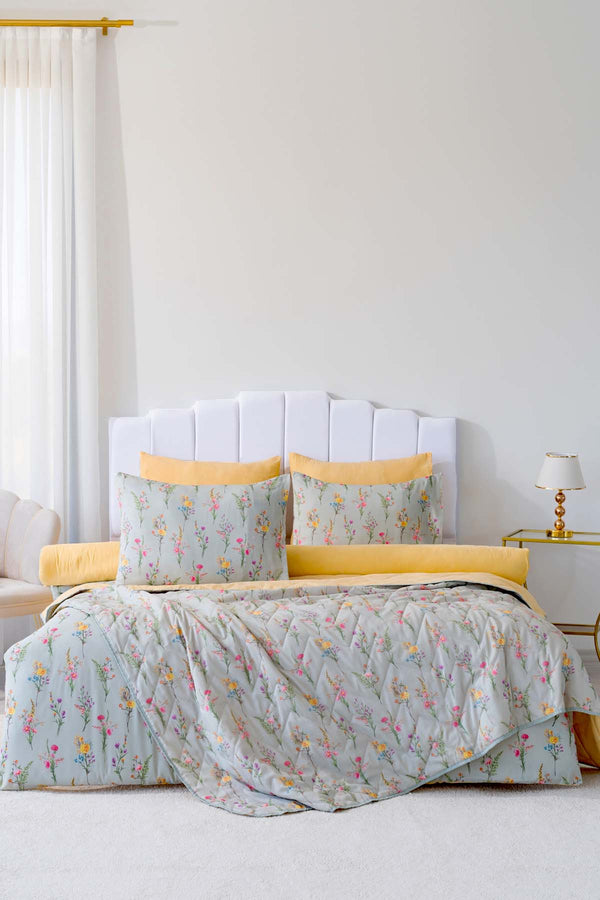 Begonvil Double Size Bedding Set with Quilt – 7 Piece Dowry Set