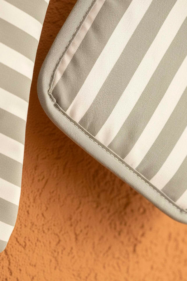 Green Striped 2-Piece Oven Glove & Pot Holder Set