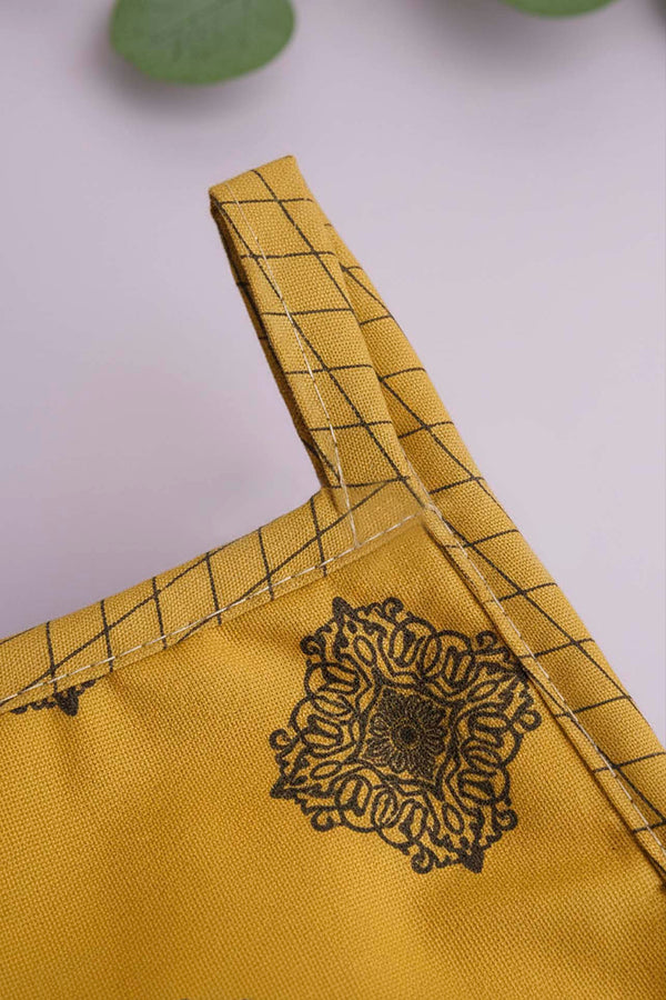 Yellow Ethnic Pattern 2-Piece Oven Glove & Pot Holder Set