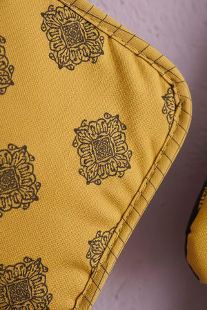 Yellow Ethnic Pattern 2-Piece Oven Glove & Pot Holder Set