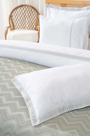 Noemi Green Double 7 Piece Bedspread & Bedding Set