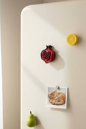 Pomegranate Detailed Decorative Magnet