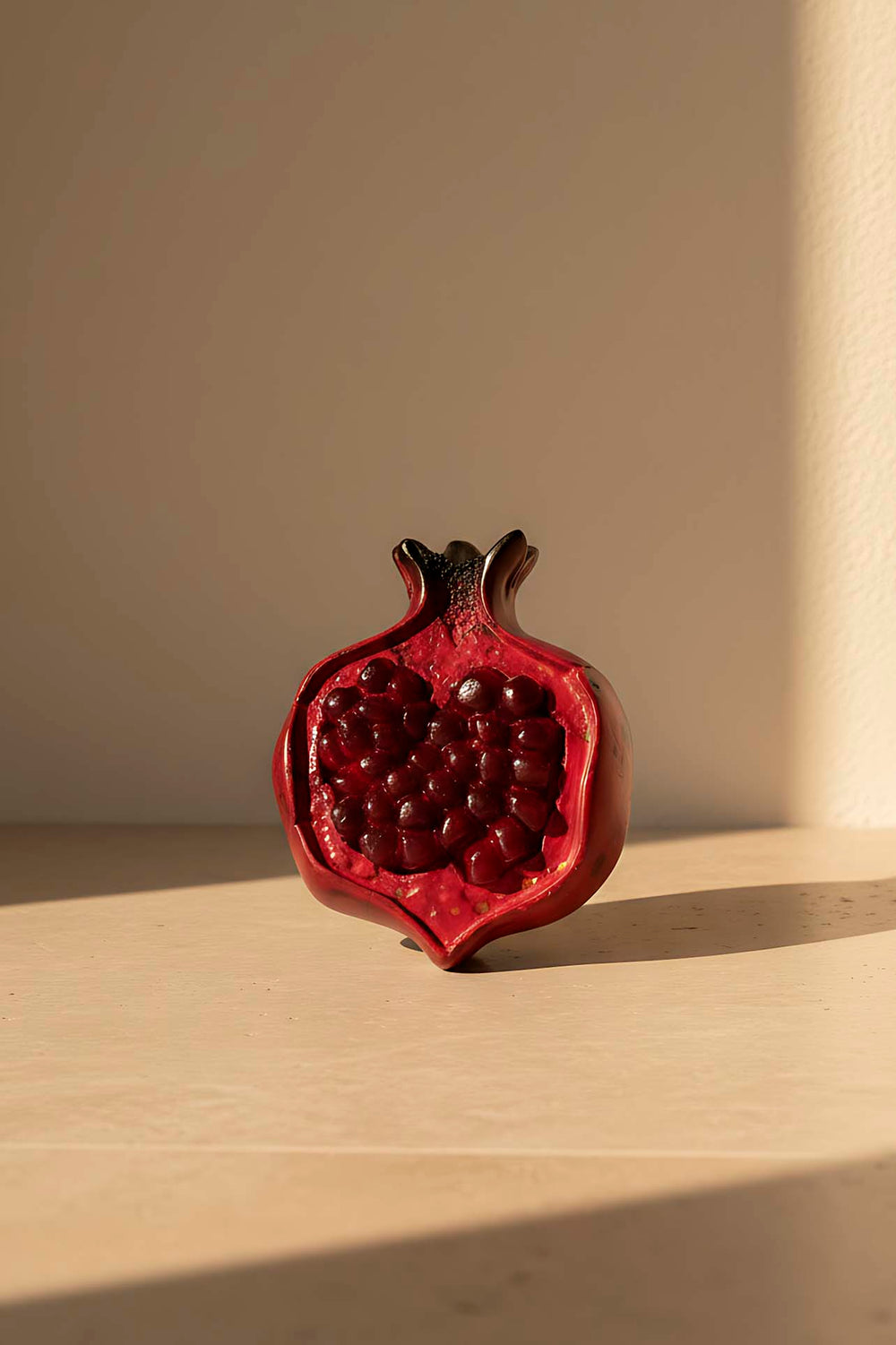 Pomegranate Detailed Decorative Magnet