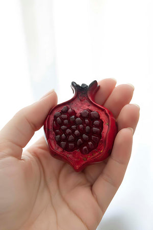 Pomegranate Detailed Decorative Magnet