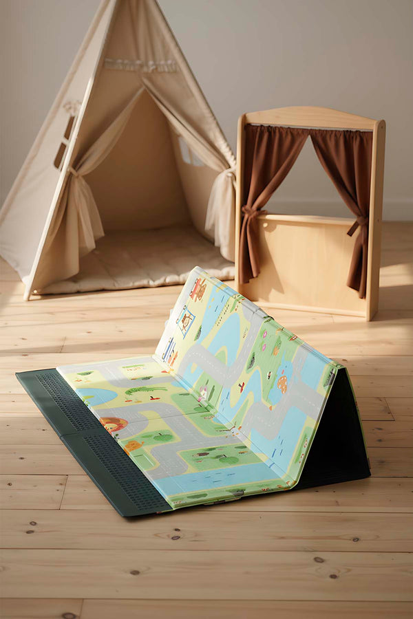 Green Track Children’s Play Rug: Foldable, Waterproof & Extra Large, 130x200 cm