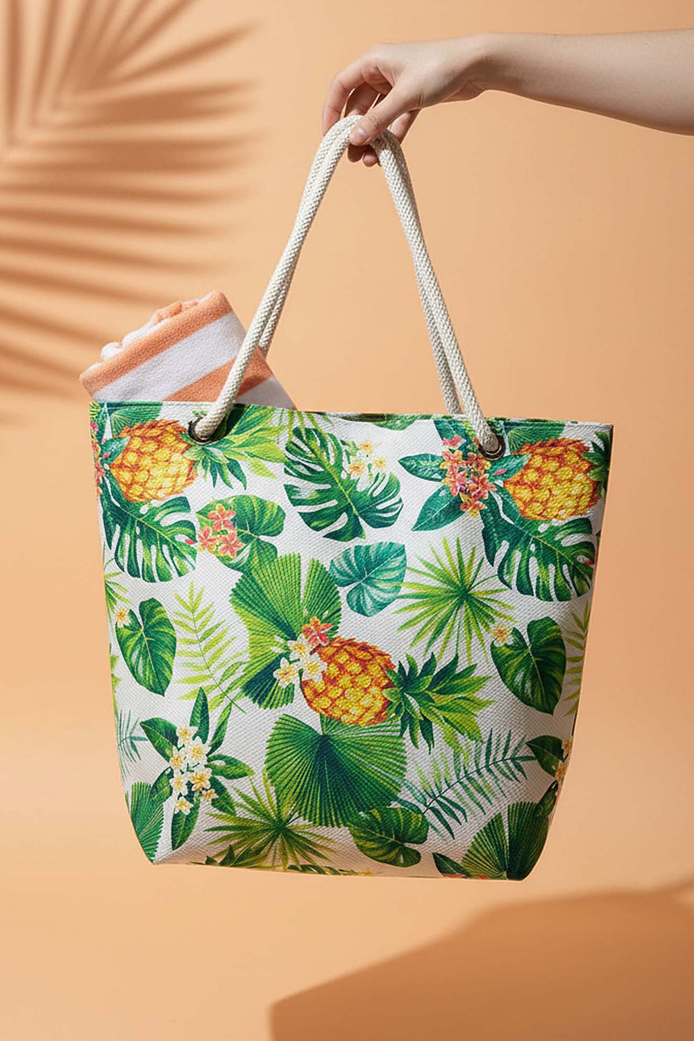 Pineapple Leaf Pattern Beach Bag