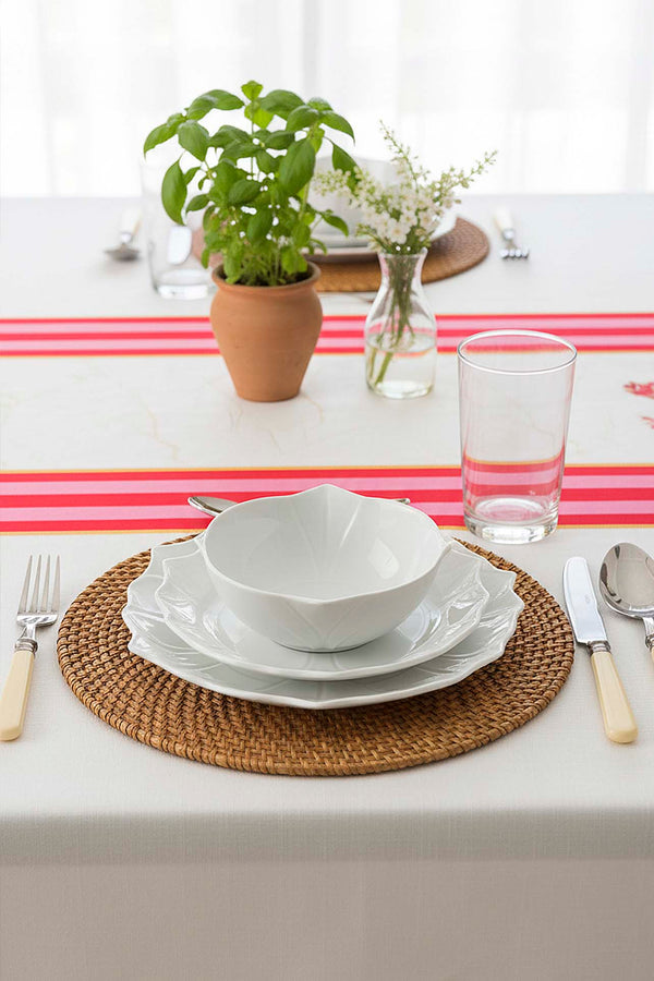 Pink Bird Pattern Stain-Resistant Tablecloth 150x220 cm