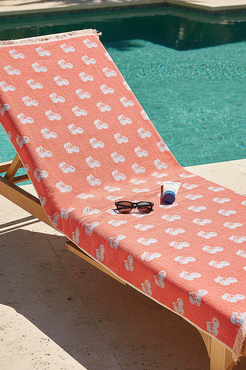 Coral & Blue Cherry 100% Cotton Beach Towel 70x140 cm