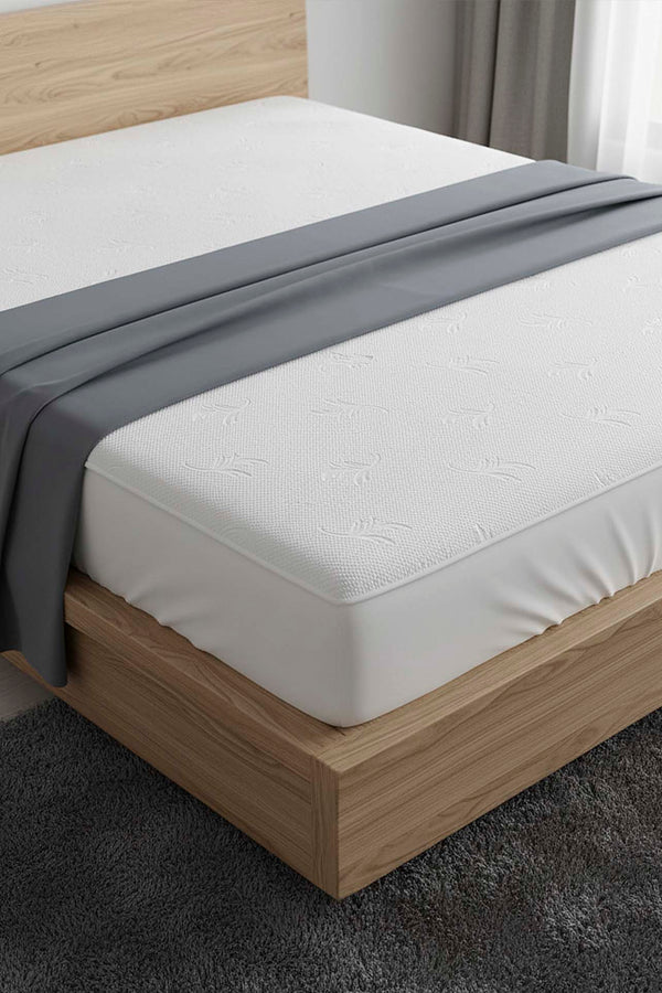 Vera Waterproof Quilted Double Mattress Protector 160x200 cm