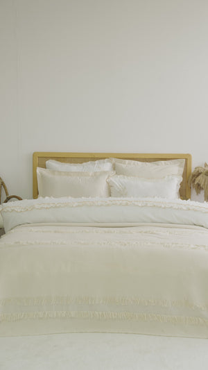 Brianna Cream Embroidered 7-Piece Bridal/Quilt Set – 100% Cotton Duvet Cover, Bedspread & Sheet Set, King Size