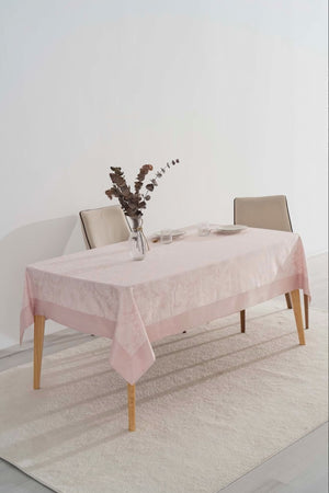 Damascus Powder Pink Tablecloth 160x220 cm