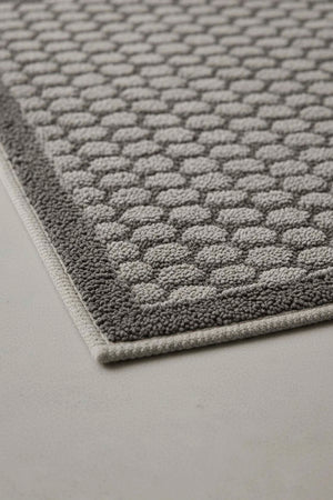 Honeycomb Pattern 2-Piece Bathroom Toilet Mat Set