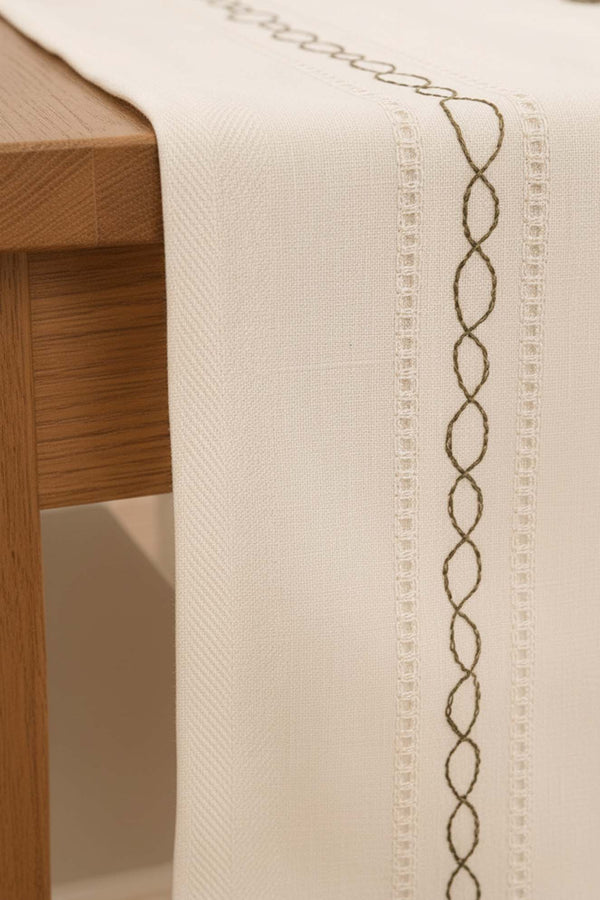 Green Embroidered Lace Runner 50x130 cm