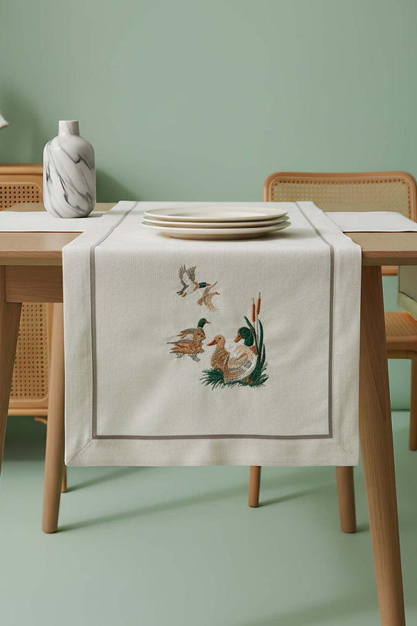 Bird Embroidered Runner 50x130 cm