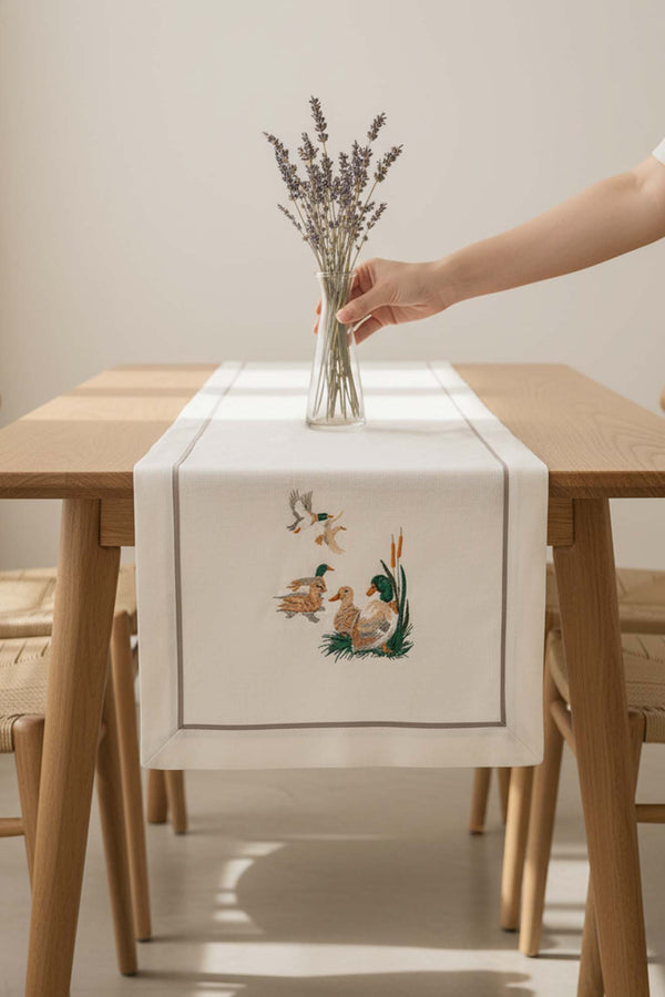 Bird Embroidered Runner 50x130 cm