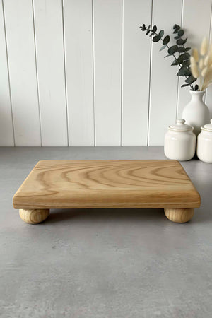 Wooden 4-legged Rectangular Chestnut Wood Presentation Stand, Serving Tray