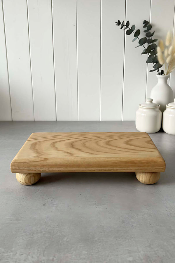 Wooden 4-legged Rectangular Chestnut Wood Presentation Stand, Serving Tray