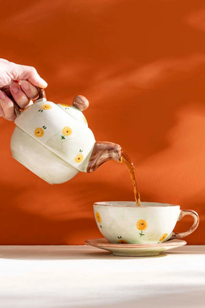 Yellow Flower Amore 4-Piece Teapot & Cup Set