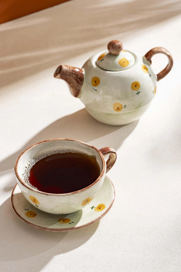 Yellow Flower Amore 4-Piece Teapot & Cup Set