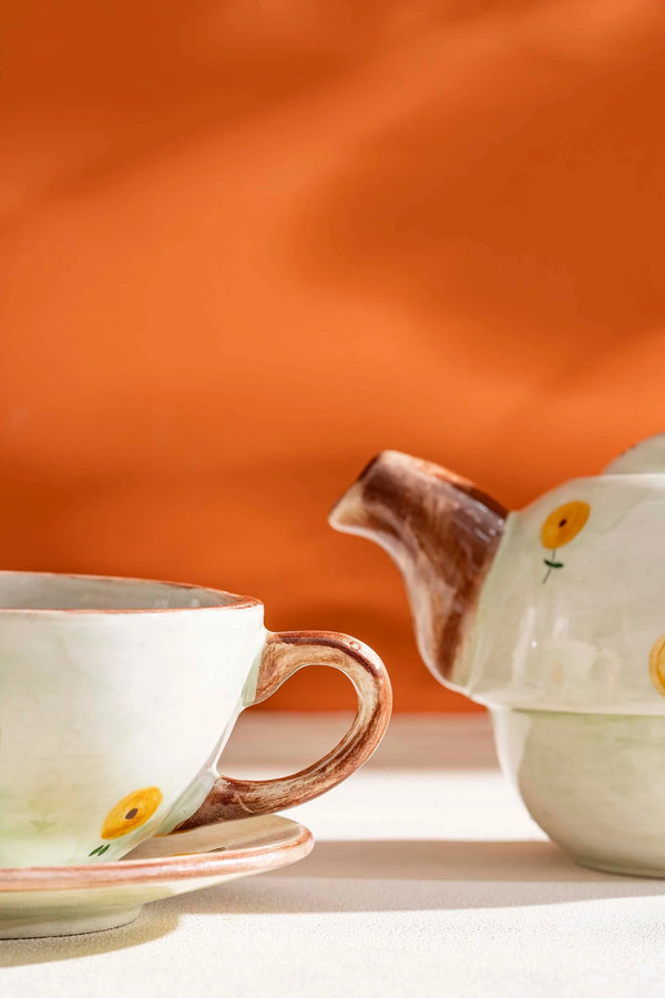 Yellow Flower Amore 4-Piece Teapot & Cup Set