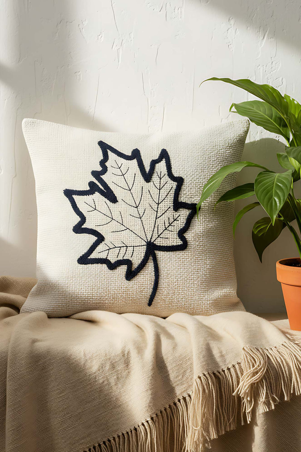 Black Leaf Pattern Woven Straw-Look Punch Cushion Cover
