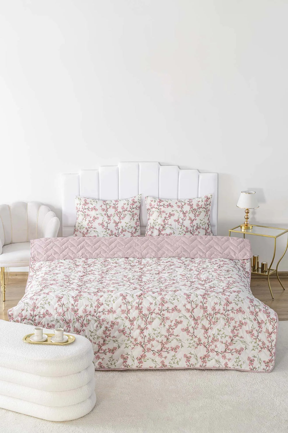 Sakura Double Outlet Cotton Quilted Bedspread & Coverlet