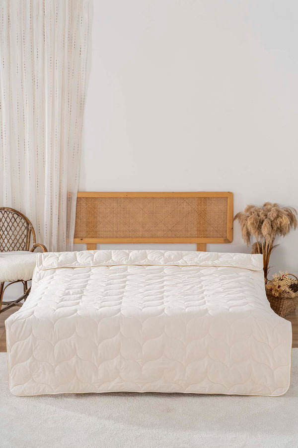 Loura Single-Sided Reversible Quilted Wool Duvet 155x215 cm